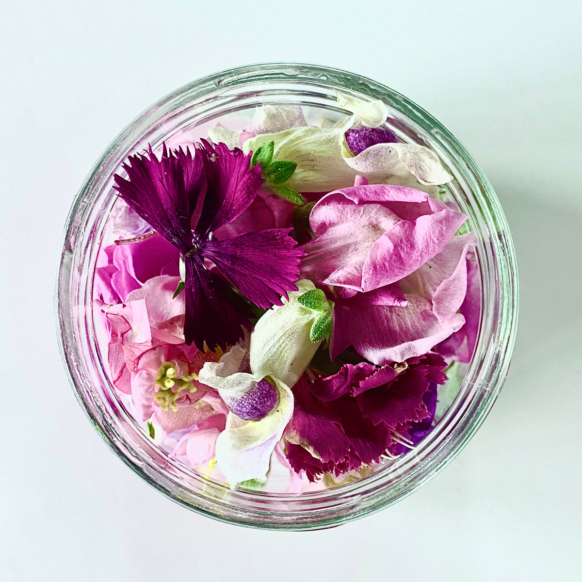 Freeze Dried Edible Pink Flower Mix